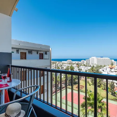 926 Fabulous View Of Lasamericas, Seafront Studio! Playa de las Americas (Tenerife)