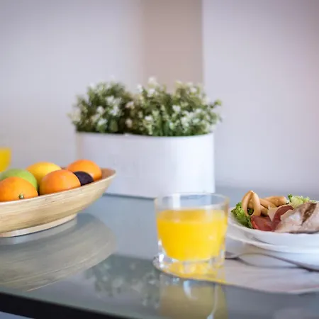 Appartamento 926 Fabulous View Of Lasamericas, Seafront Studio!