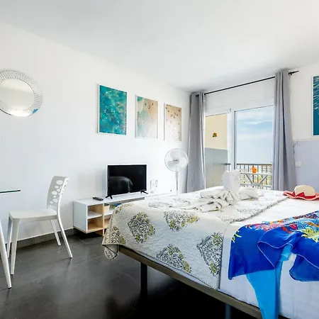 Appartamento 926 Fabulous View Of Lasamericas, Seafront Studio!