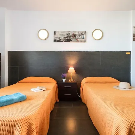926 Fabulous View Of Lasamericas, Seafront Studio! Playa de las Americas (Tenerife)